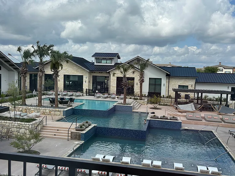 Stone Oak Pkwy — Photo 9