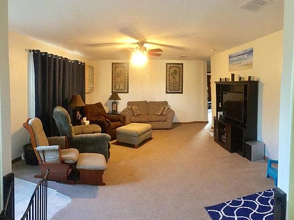 Spacious living room