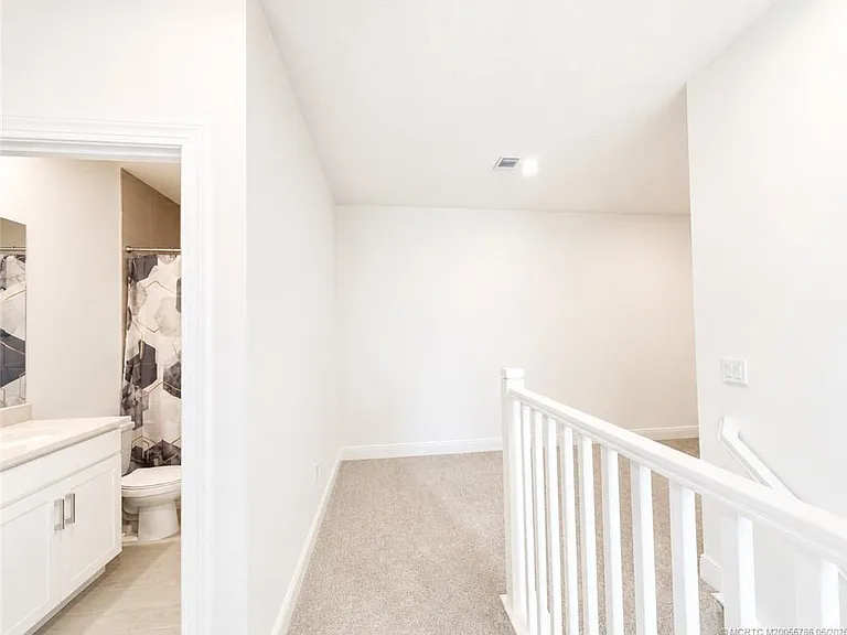 3583 NW Solange Ct — Photo 36