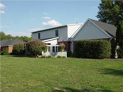 2nd image of 4620 Cromwell Dr