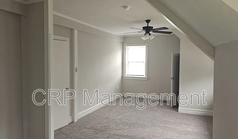 6827 Melrose Ave — Photo 18
