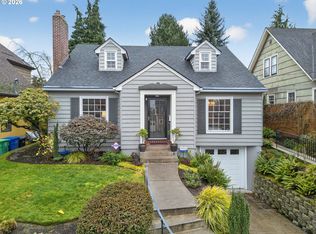 728 NE Royal Ct, Portland, OR 97232