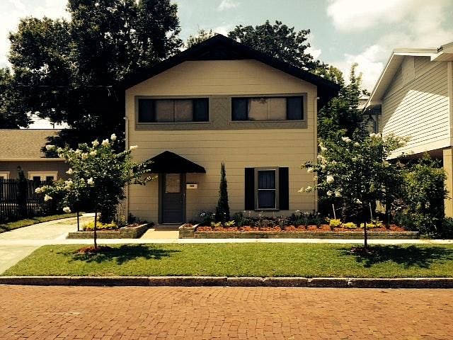 1st image of 1510 Park Lake St