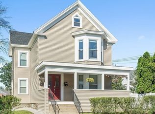 30 Maple Ave #1, North Andover, MA 01845