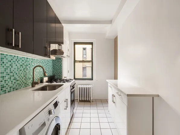 65 West 95th Street image 7 of 9