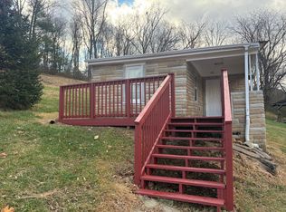 310 Walnut St, Rich Creek, VA 24147