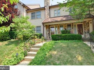 60 Woodstream Dr, Chesterbrook, PA 19087