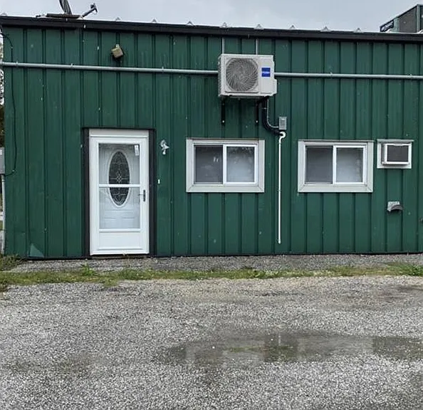 357 Queen St #REAR — Photo 4