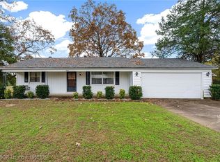 1203 Gerald St, Barling, AR 72923
