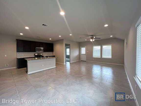 5th image of 7502 Brookdale Bluff Ln