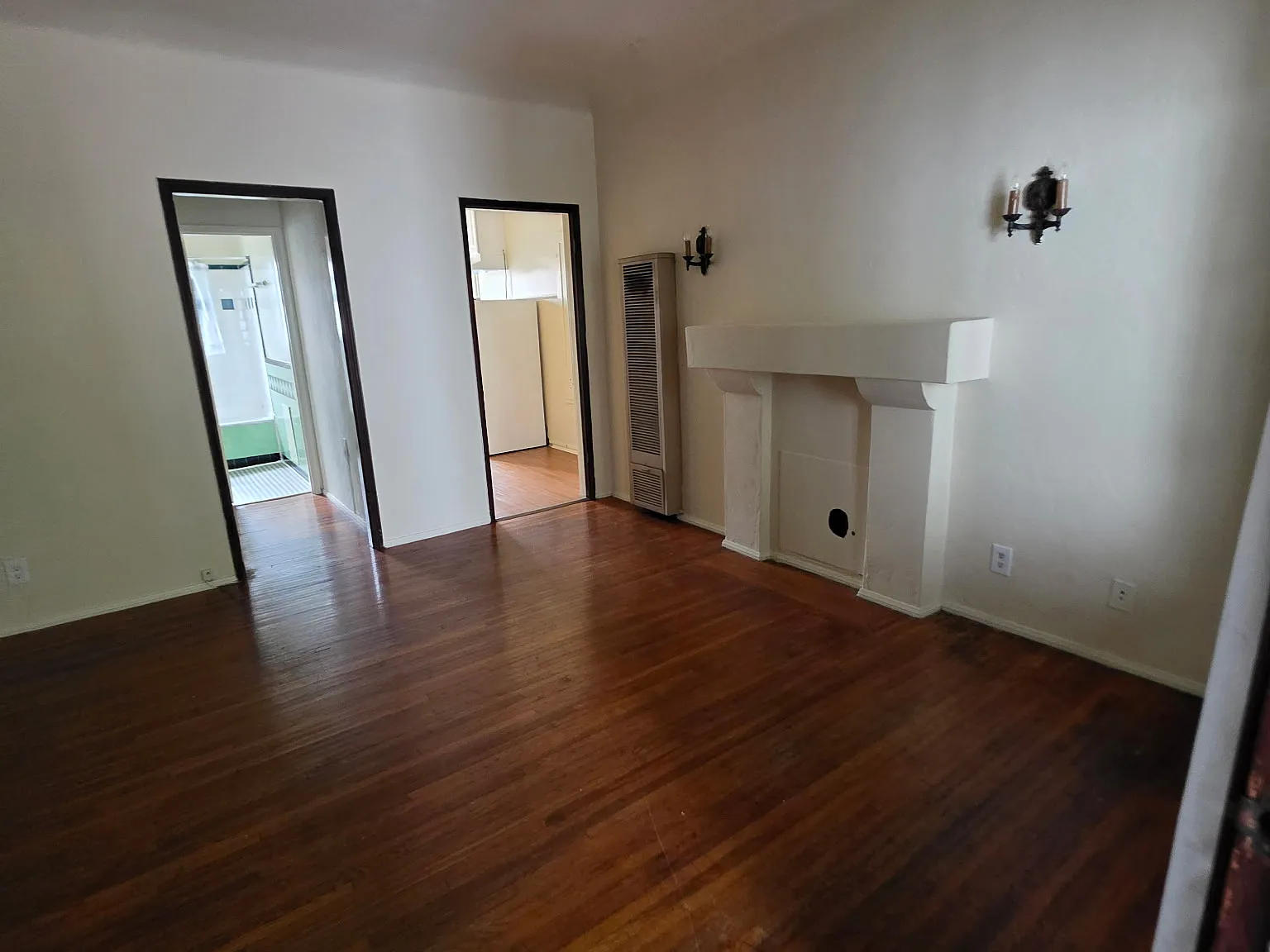 Studio, 350 sqft, $1,650 — Photo 2