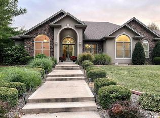 1827 Fieldstone Dr, Quincy, IL 62305