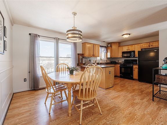 5th image of 89 Ardella St