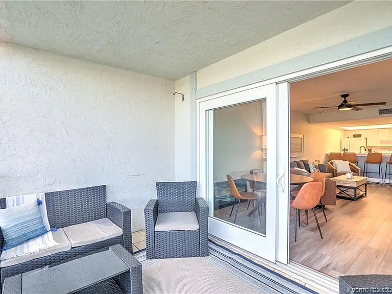 5601 NE Gulfstream Way — Photo 27