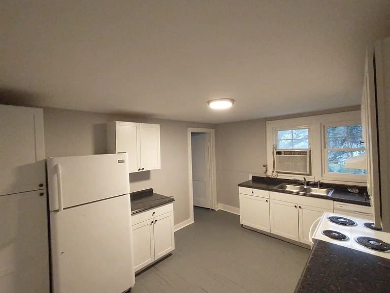 103 Vreeland St #205 — Photo 2