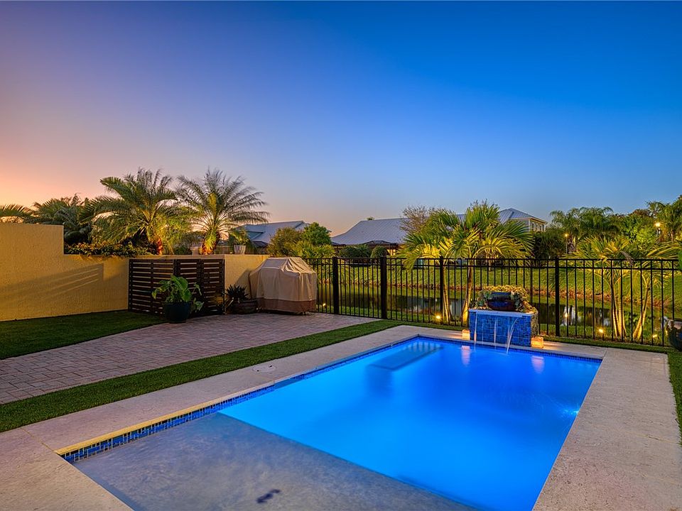 1st image of 4585 Bridgepointe Way Unit 164