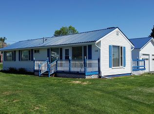 128 Academy St, Presque Isle, ME 04769