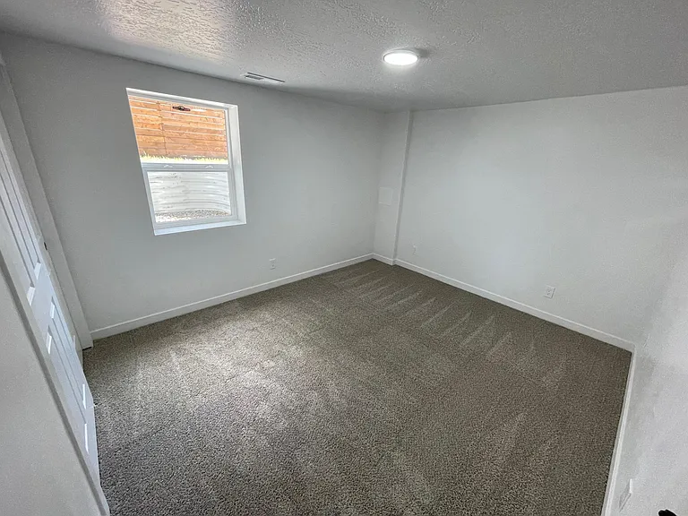 1603 S Major St — Photo 13