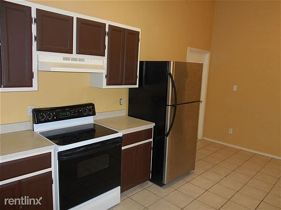 Kitchen (2)