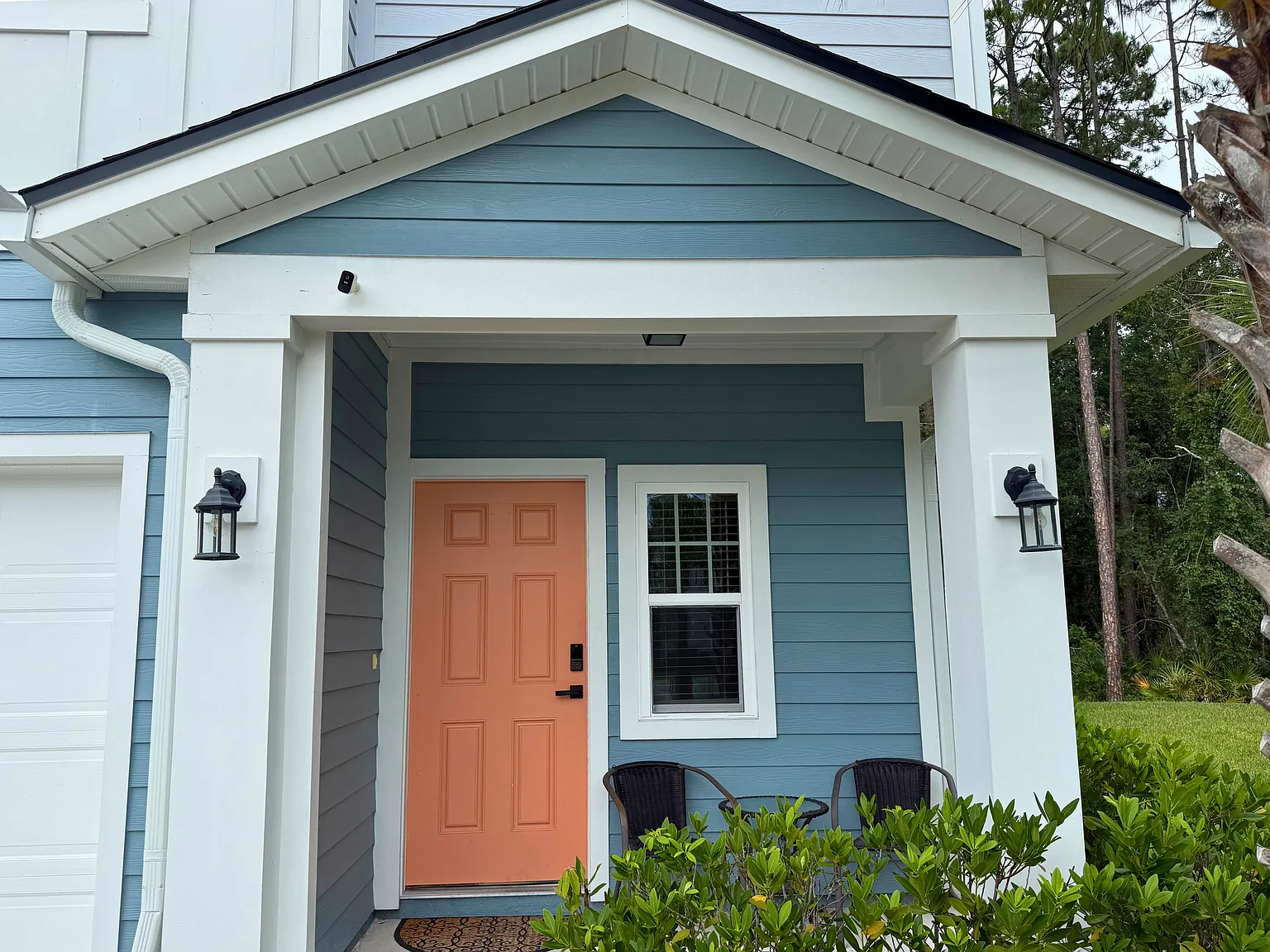 3 bed, 2.5 bath, 1750 sqft, $2,600 — Photo 2