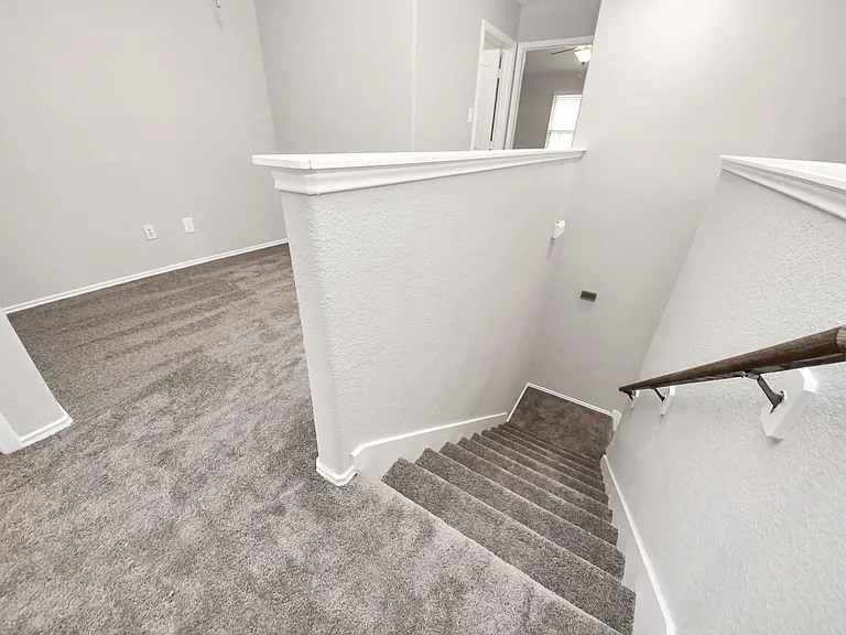 16130 Beachside Pl — Photo 24