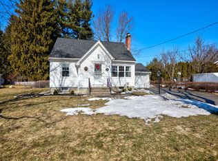 2105 Van Wormer Rd, Schenectady, NY 12303