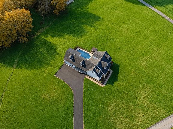 5th image of 2330 Meng Rd