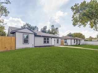 5954 Belneath St, Houston, TX 77033