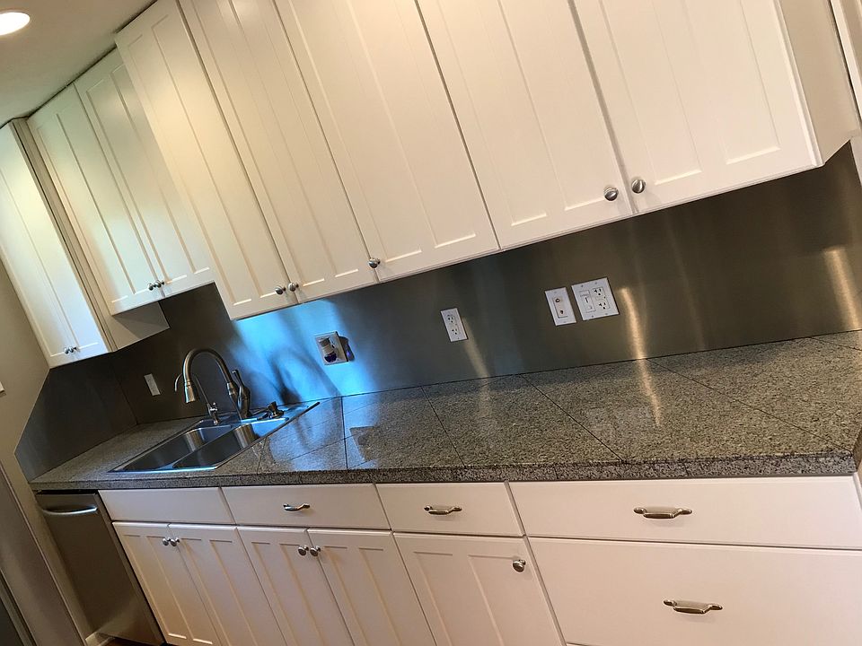 1st image of 3257 S 102nd St