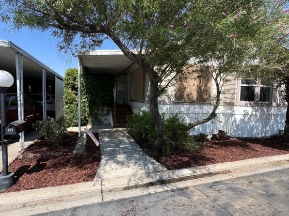 2706 W Ashlan Ave Space 229, Fresno, CA 93705