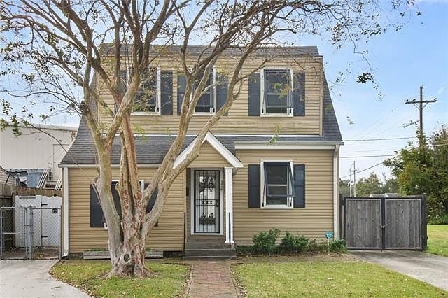 1st image of 126 Sierra Ct