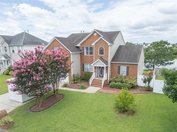 872 Lym Dr, Virginia Beach, VA 23464