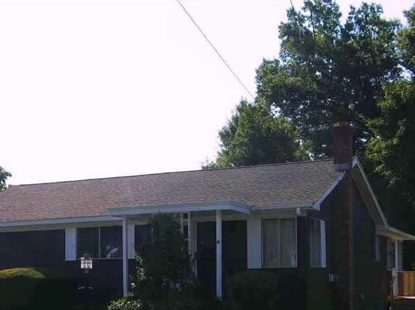 50 Carroll Pkwy, Lowell, MA 01851