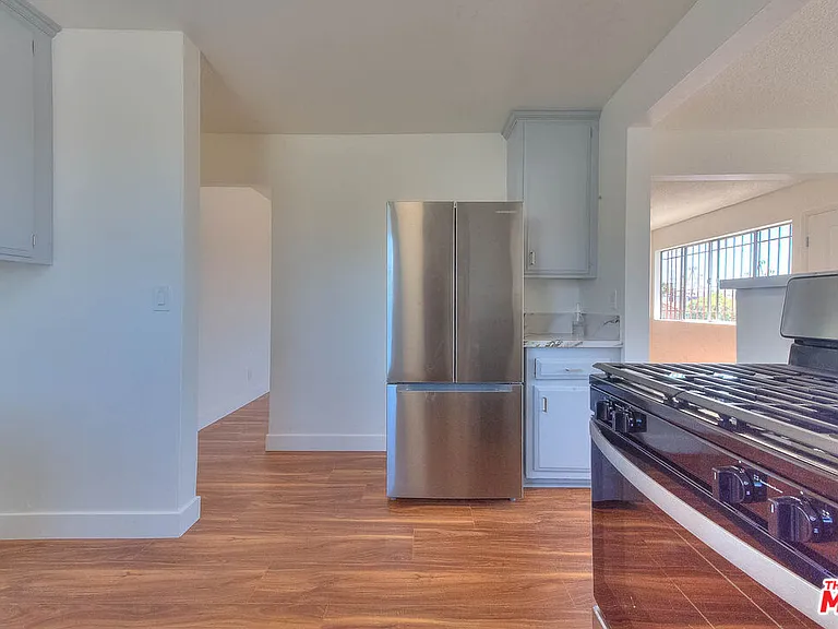 8468 Halldale Ave — Photo 16