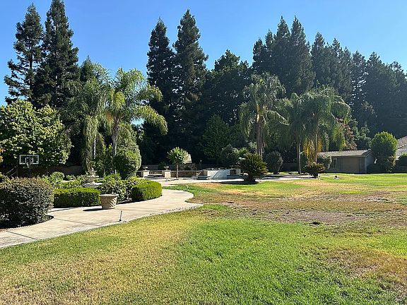 2nd image of 10229 Buckmeadows Dr