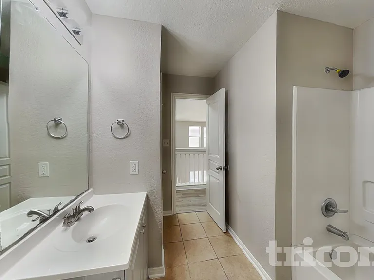 8819 Olmstead Park — Photo 13
