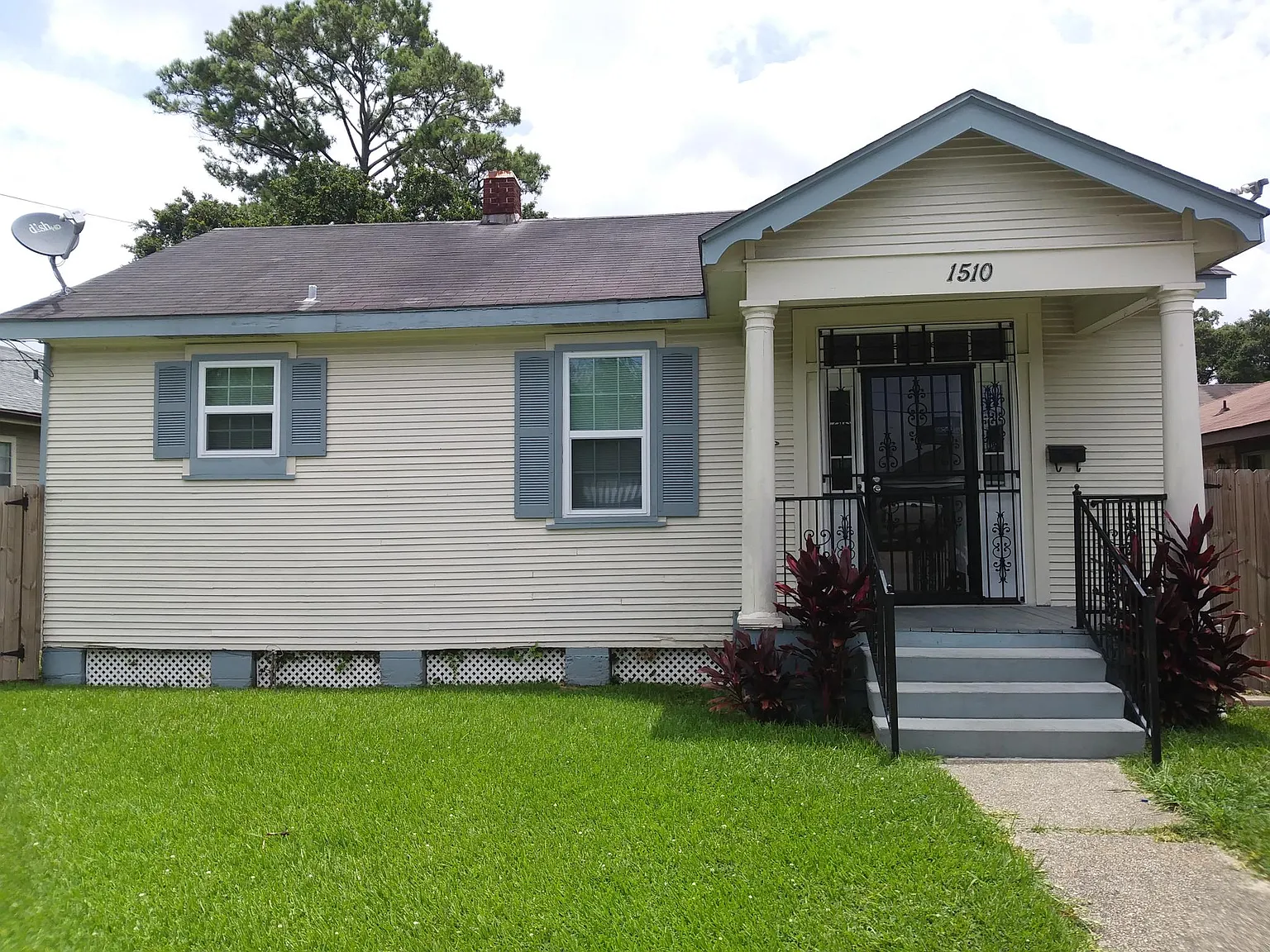 2 bed, 1000 sqft, $1,474 — Photo 1