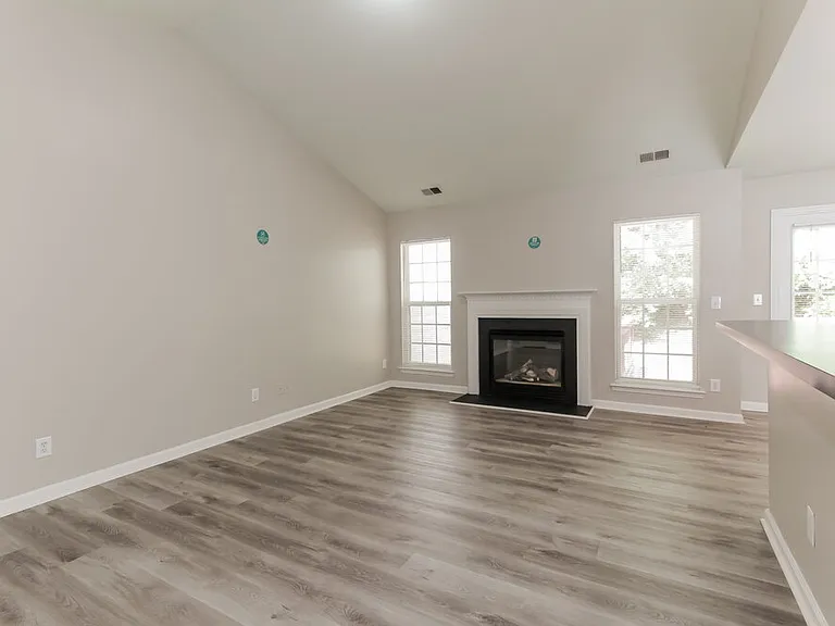 5833 Lawnmeadow Dr — Photo 5