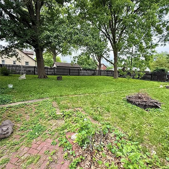 301 W Laurel St — Photo 41