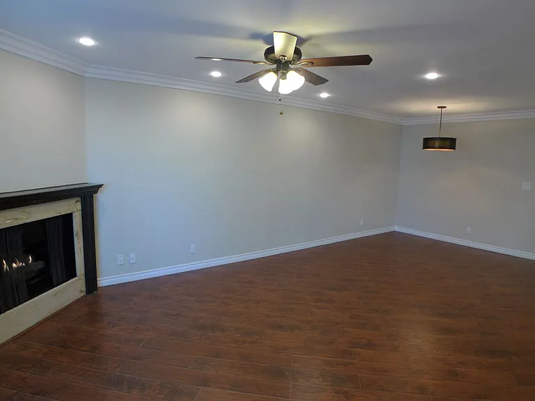 North Tower Apts — Photo 82