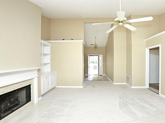 5th image of 1033 Wyndham Hills Dr