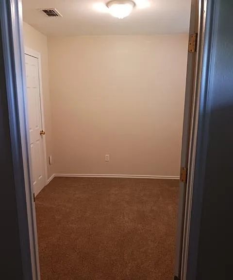 4918 Lauren Dr — Photo 8
