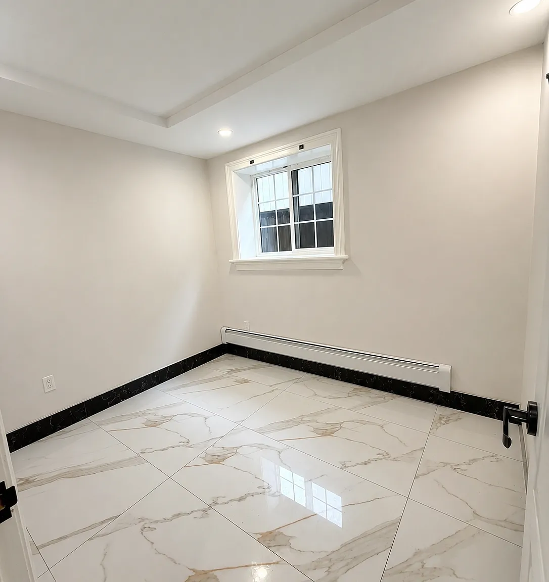 2 bed, 550 sqft, $2,200 — Photo 3