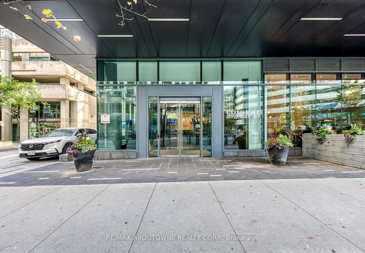 3 bed, $3,800 — Photo 2
