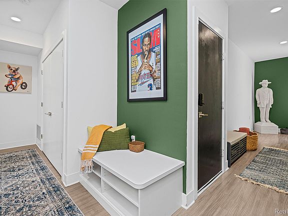 5th image of 2644 John R St