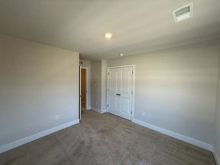 1670 Lake Placid Dr — Photo 16