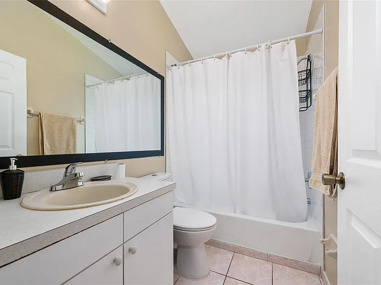 12868 Gettysburg Cir — Photo 17