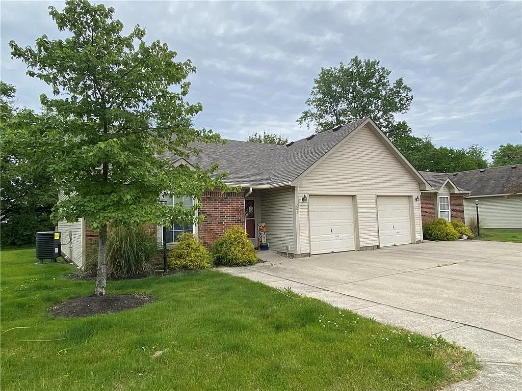 113 Woodberry Dr photo 1