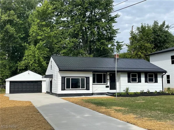 760 E 344th St, Eastlake, OH 44095