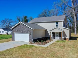 1211 Rock Haven Dr, Charlotte, NC 28216